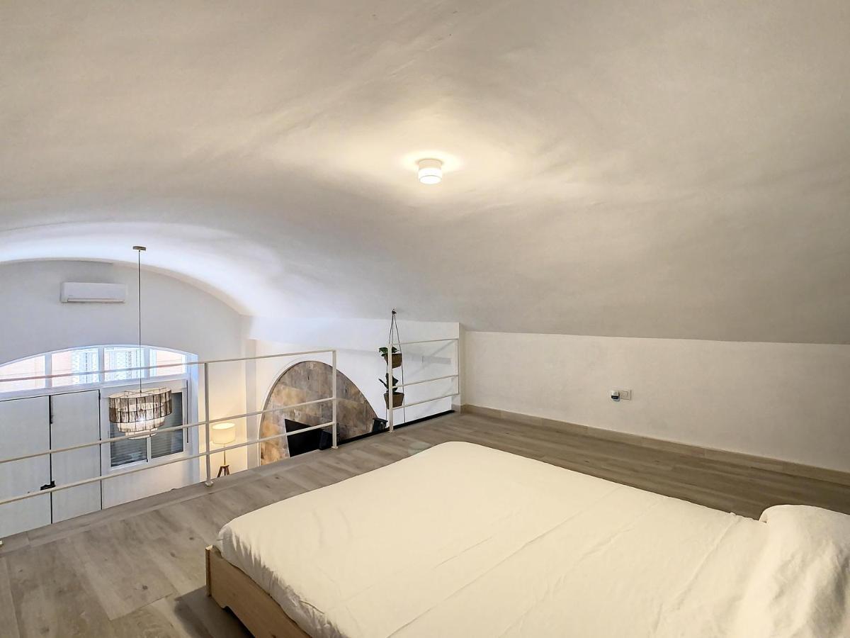 Apartcity Triana Севилья Экстерьер фото